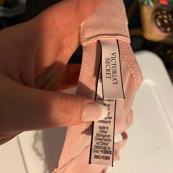 Pink bra - Picture 3 of 5